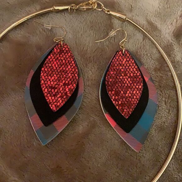 Reversible Plaid Necklace and Earring Set - Picture 3 of 13